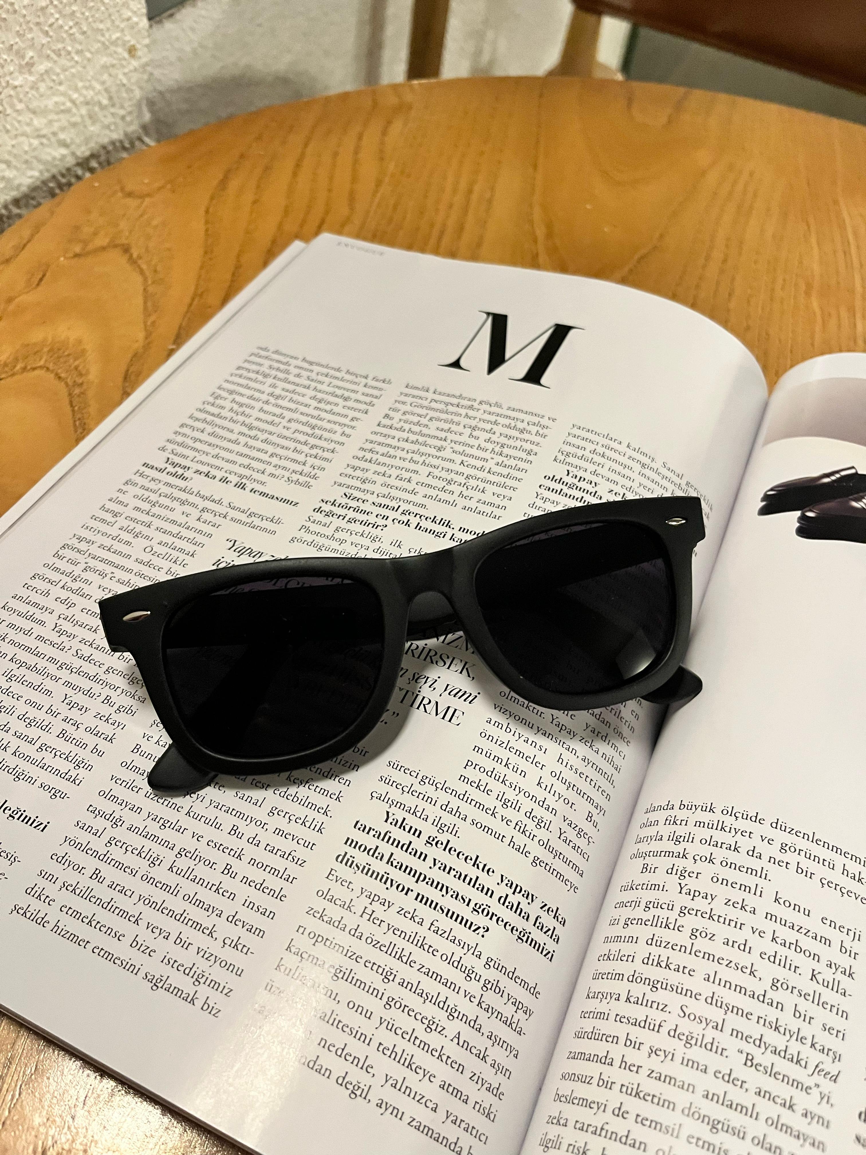 Arina Mat Siyah Yeni Sezon Wayfarer Güneş Gözlüğü