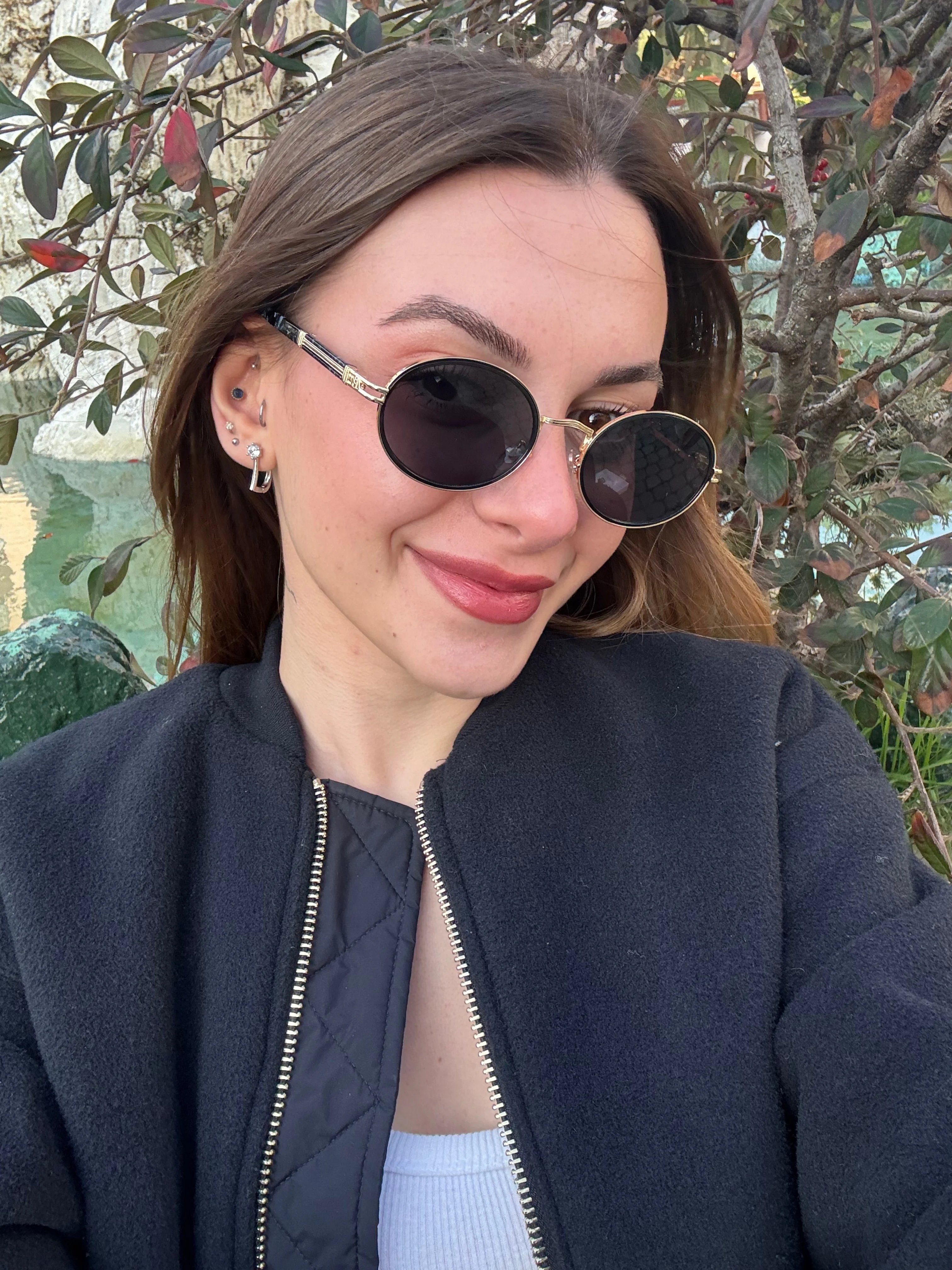 Alessia Gold-Siyah Yeni Sezon Oval Retro Güneş Gözlüğü