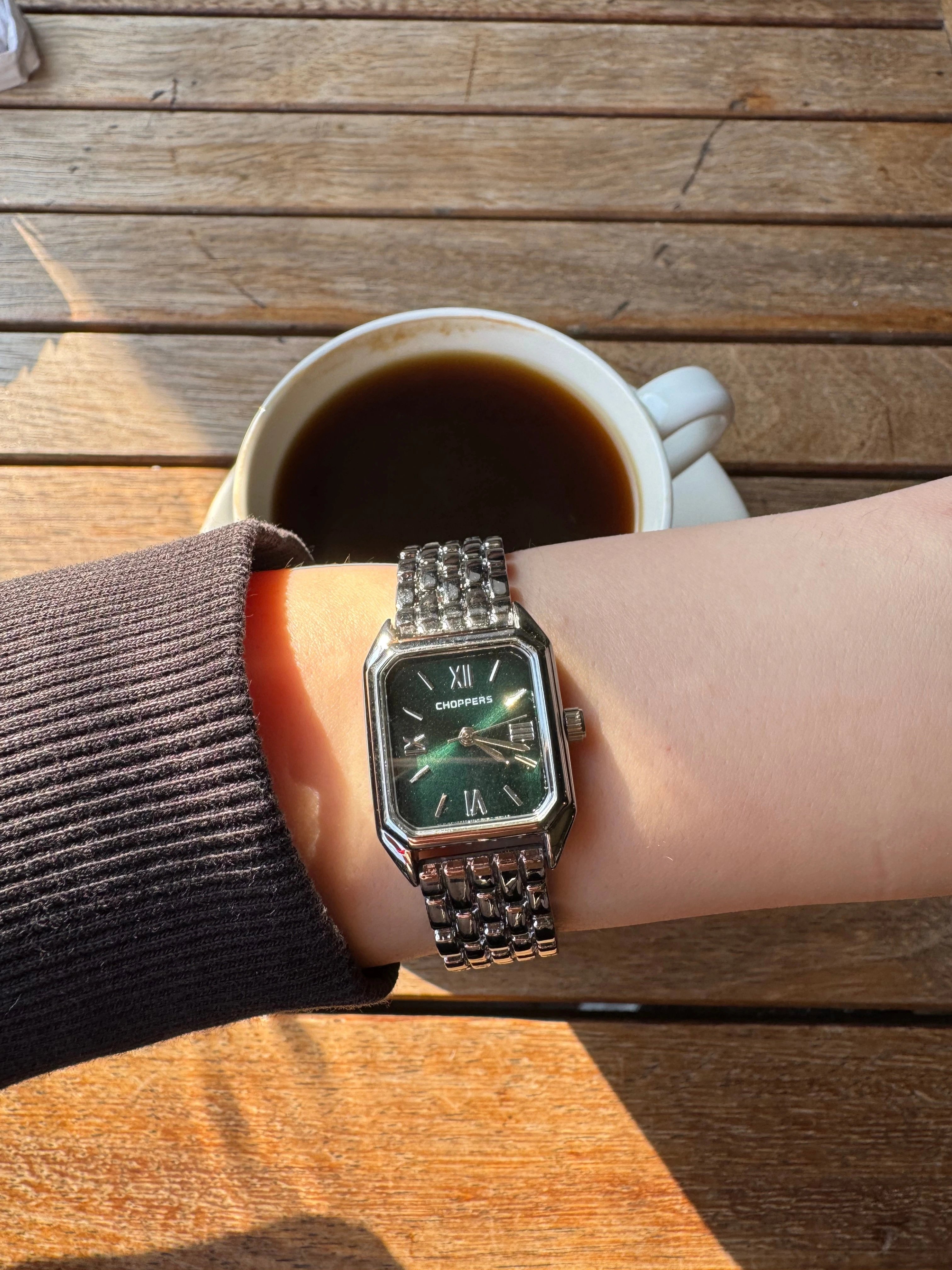 Zahire Emerald Metal Kordon Sekizgen Kasa Yeni Sezon Kadın Kol Saati Gümüş (Zümrüt Yeşili Kadran)