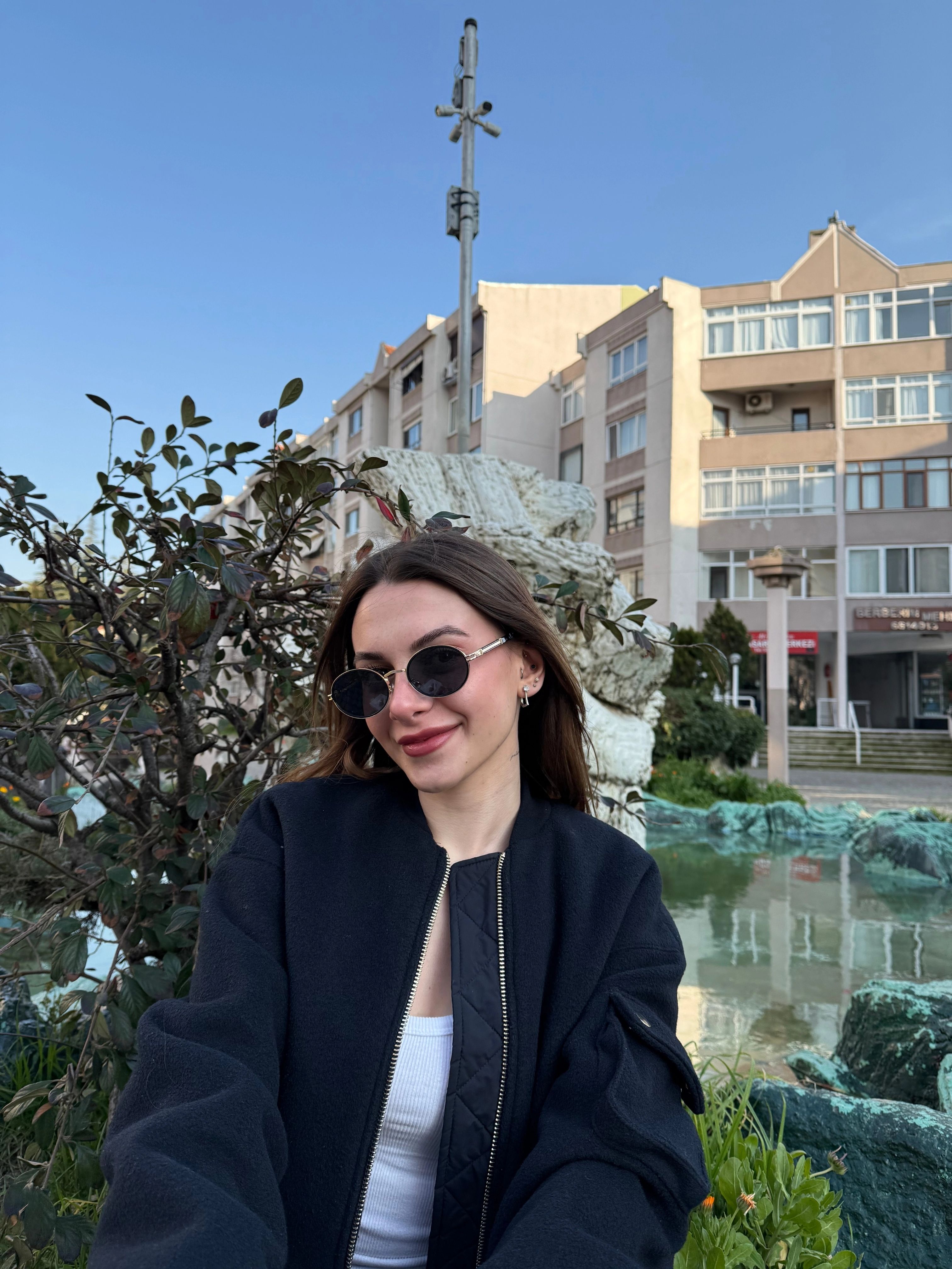 Alessia Gold-Siyah Yeni Sezon Oval Retro Güneş Gözlüğü