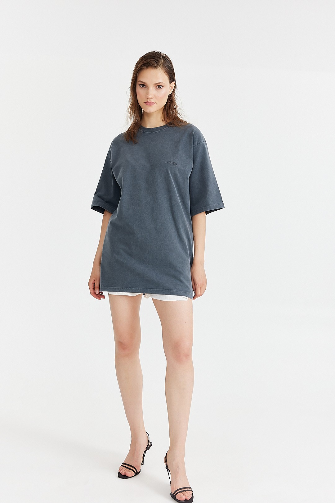 Embroidered Piece Dyed T-Shirt K