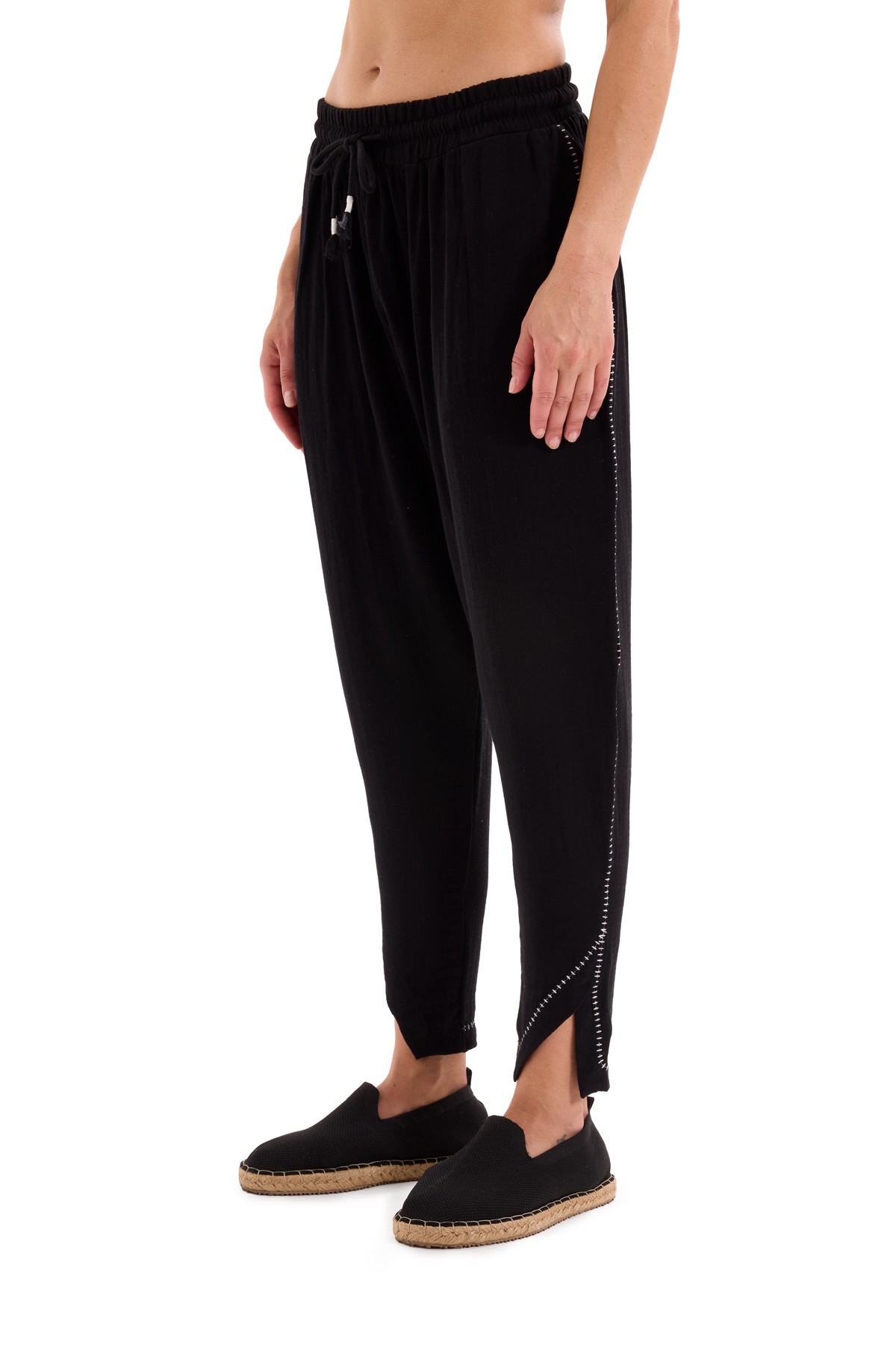 Black Crochet Detailed Trousers K