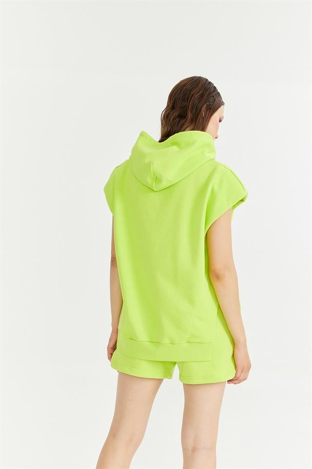 Yeşil Vatkalı Kısa Kollu Sweatshirt