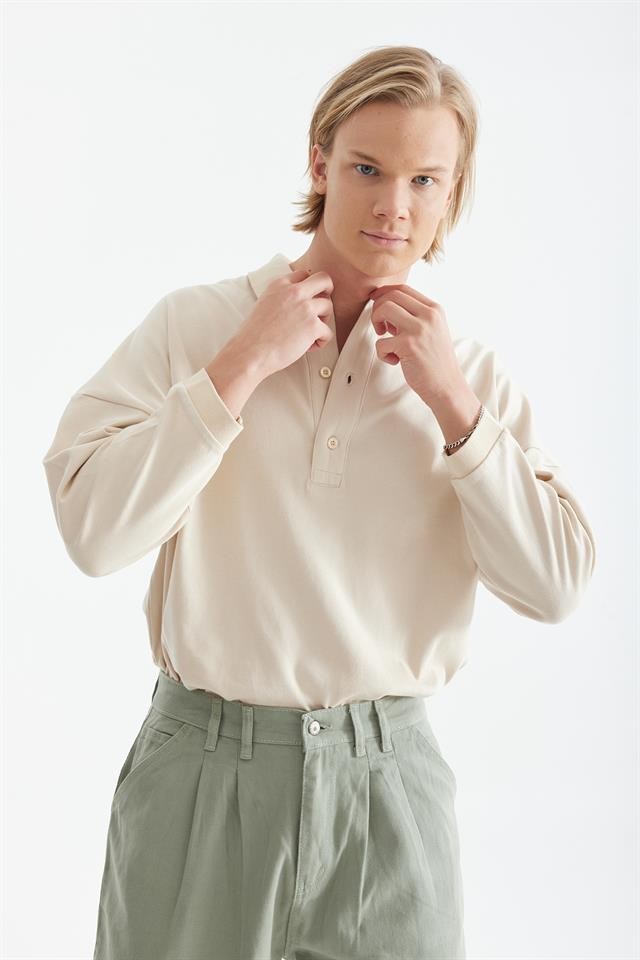 Bej Polo Yaka Sweatshirt