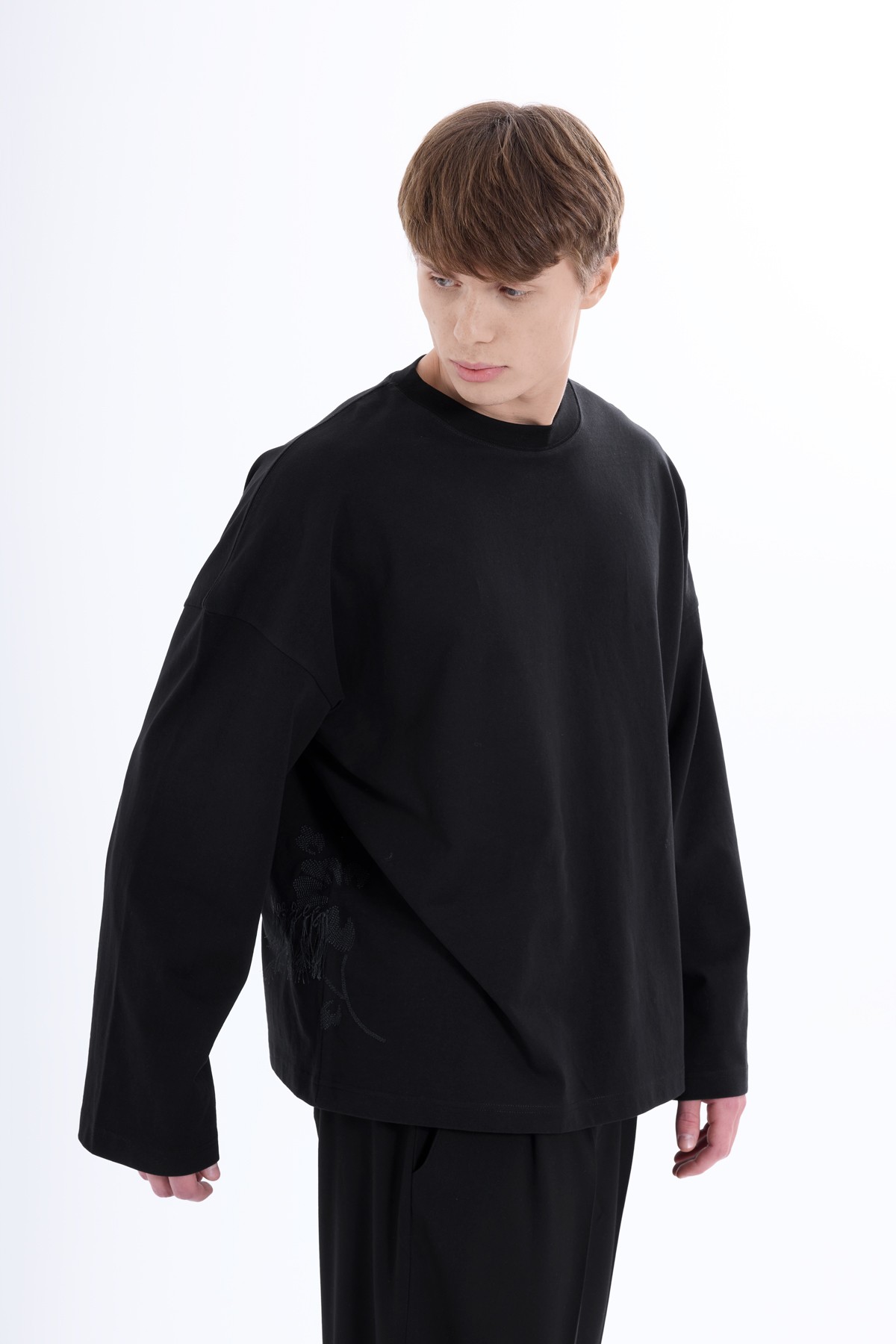 Nomad Spirit Embroidered Detailed Long Sleeve T-shirt Black