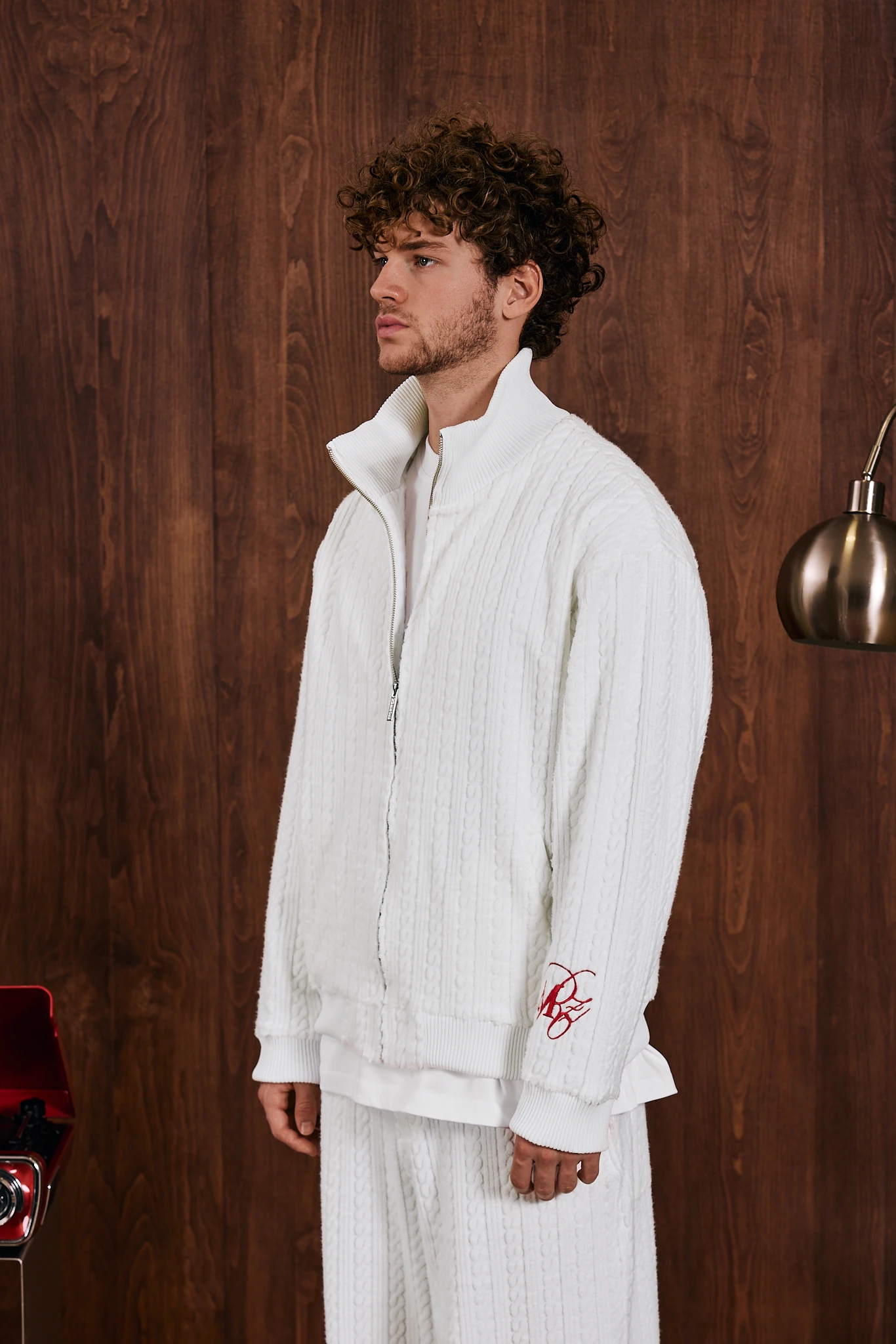 Hold Your Stories Havlu Kumaş Nakış Detaylı Fermuarlı Sweatshirt Beyaz