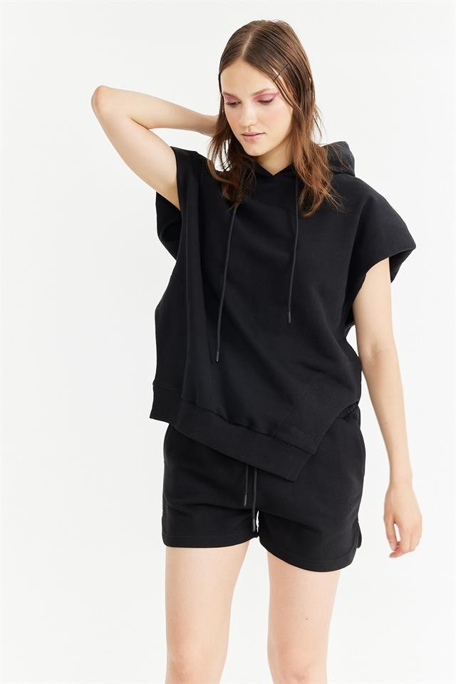 Black Padded Short Sleeve Sweatshirt