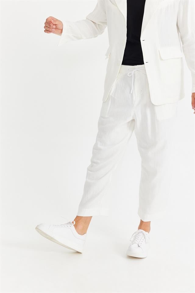 White Muslin Pleated Trousers