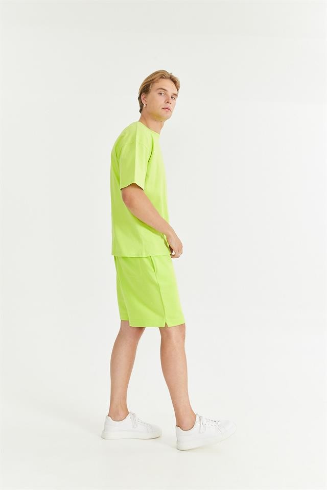Yeşil Essentials Oversize T-Shirt