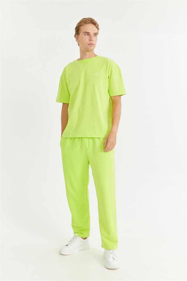 Yeşil Essentials Oversize T-Shirt