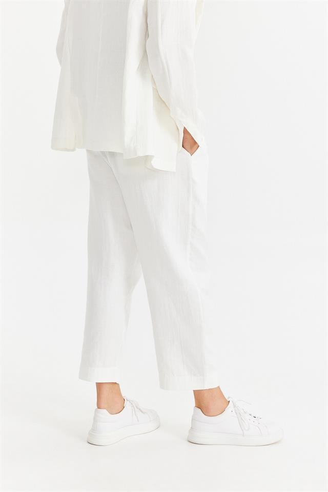 White Muslin Pleated Trousers