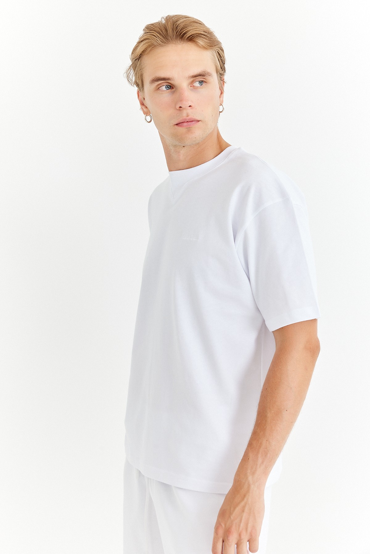 White Essentials Oversize T-Shirt