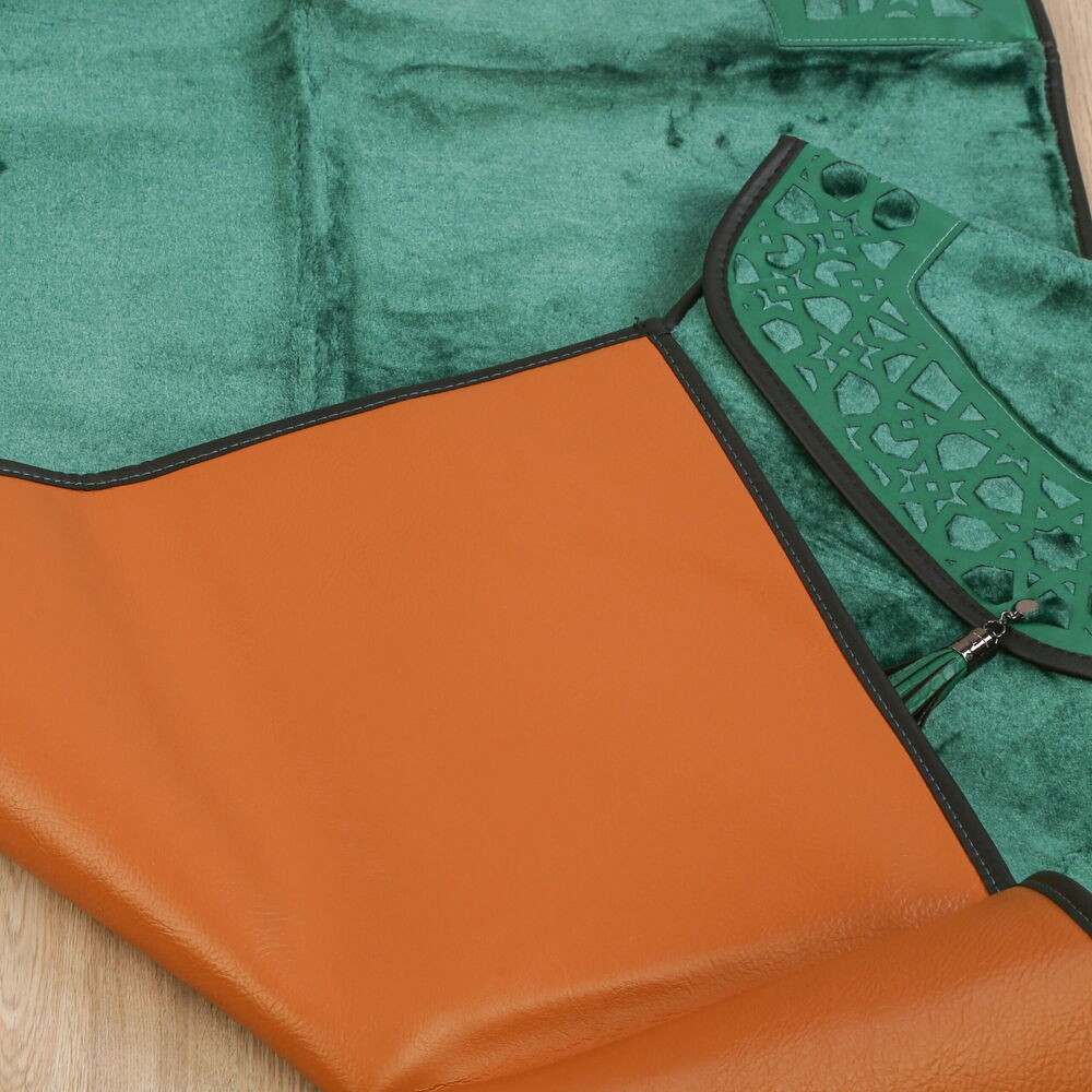 Lüks Çantalı Kaymaz Deri Tabanlı Soft Yumuşak Peluş Seccade Yeşil (Seccade 72*228 cm, Çanta 39*44 cm)