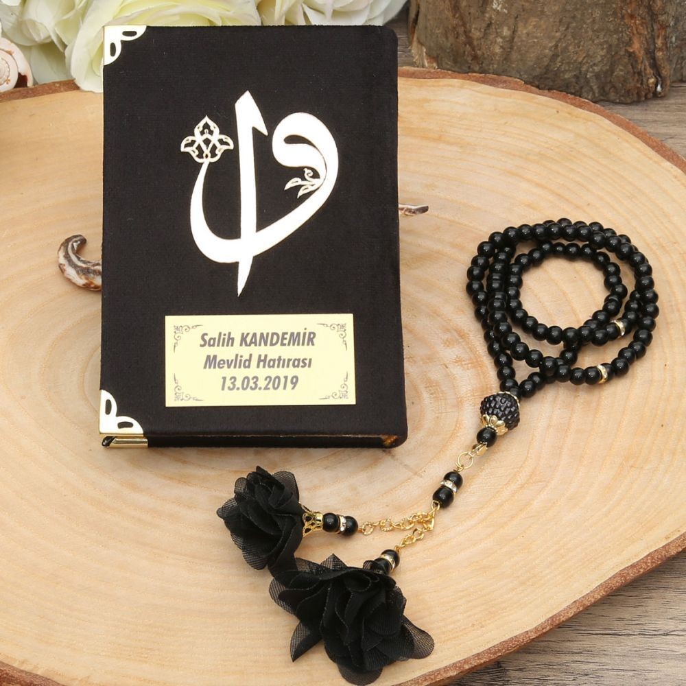 Hediyelik Kadife Kur'an-ı Kerim (Çanta Boy 11×8) Pleksili, İnci Tesbih, Asetat Kutulu (17×15) Set-Siyah