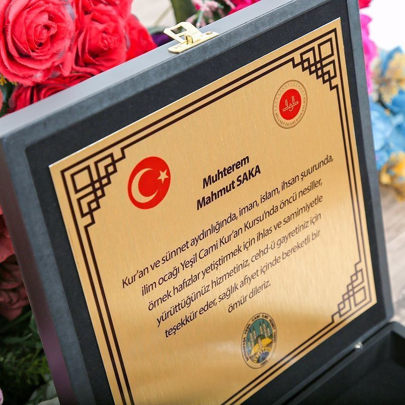 Ahşap Kutulu Metal Logolu + Saat , Kalem ve Tesbih (Fiyat Teklifi İsteyiniz.)
