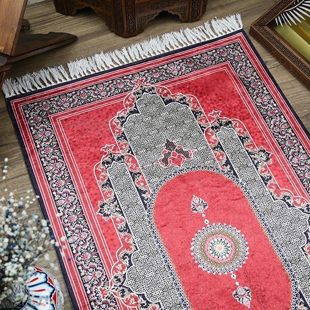 Çeyizlik İpek Burgu Seccade Kırmızı 70x120 cm - 510 gr
