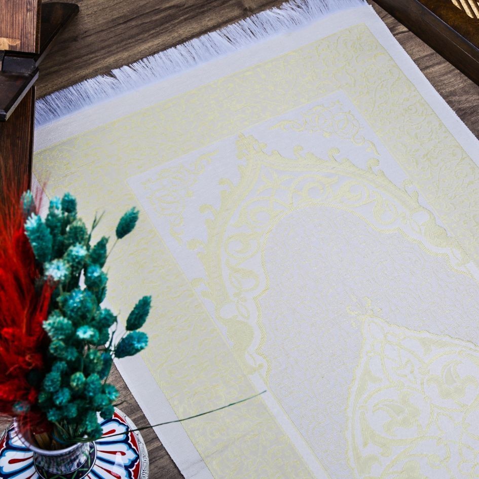 Hediyelik İpek Nur Tafta Seccade Sarı 68x110 cm - 200 gr