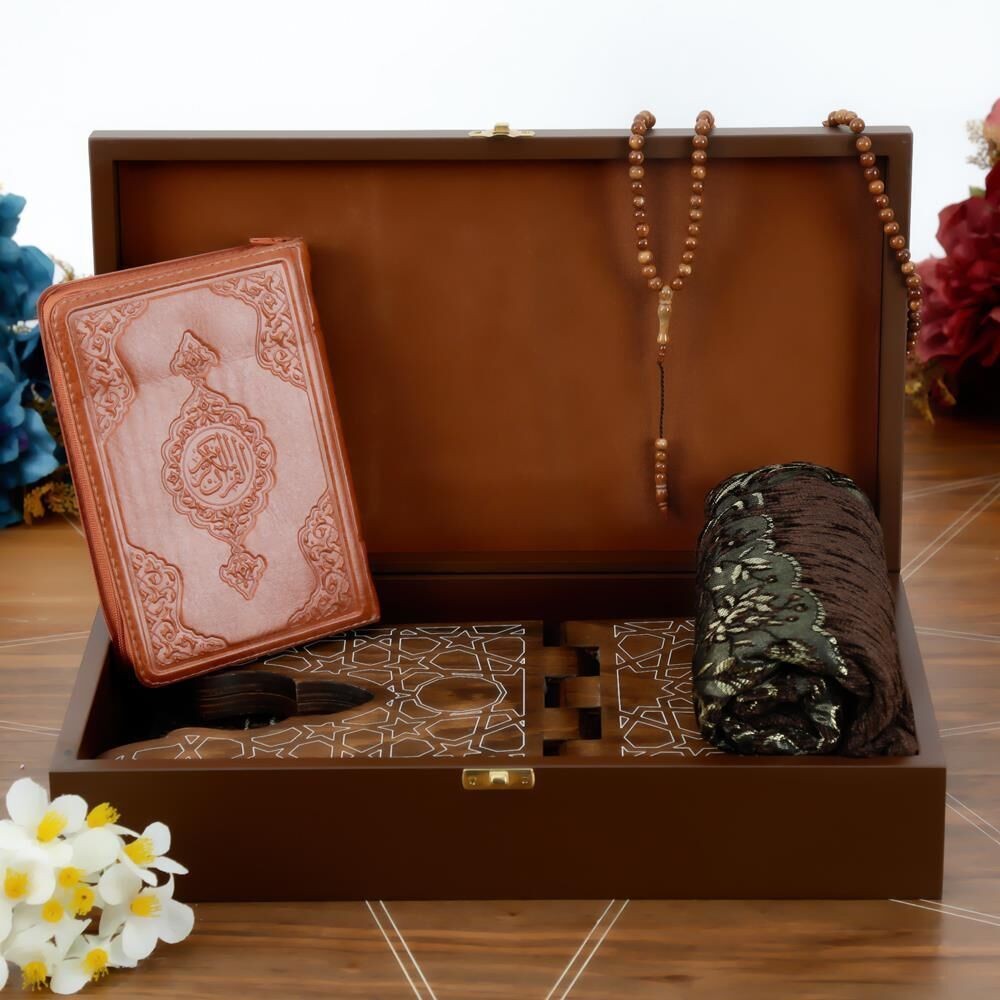 Hediyelik Ahşap Kutu Kahve, Seccade, Kur'an-ı Kerim, Rahle, Tesbihli Set
