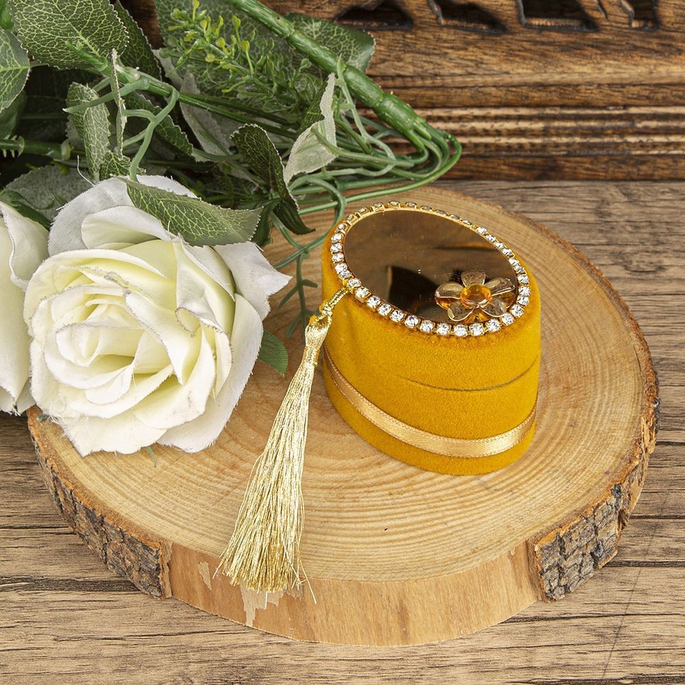 Anneler Günü Hediyesi Lüks Zikirmatik ve İnci Tesbih ,Elips Kutulu, Flok Kaplı, Aynalı Pleksili- Sarı 7*5 cm 70 gr