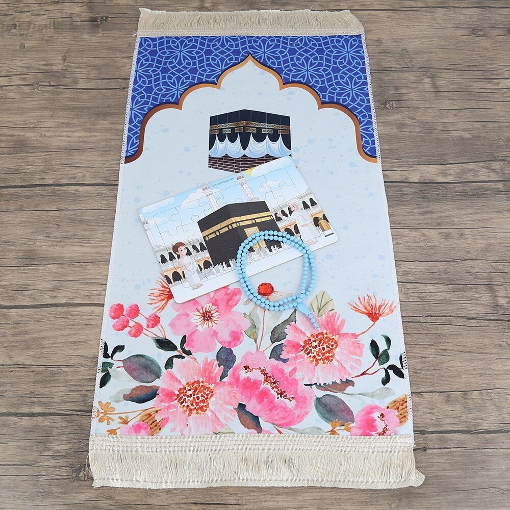 Çocuk Seccadesi 45*82 cm Kabe Mavi & Kokulu Tesbih Bebek Pembesi & Hacca Gidiyorum Puzzle