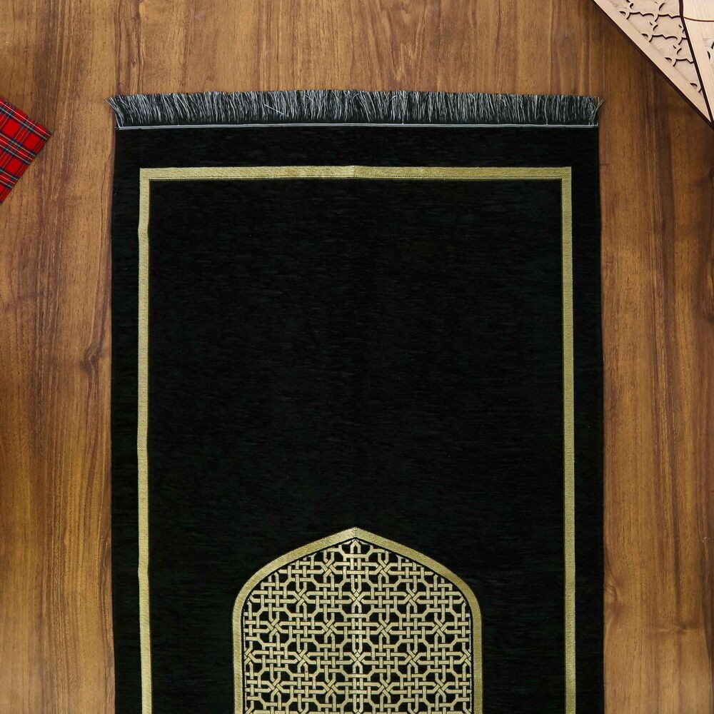 Selçuklu Desenli Lüks Şönil Seccade Siyah (66x120cm) 520 gr