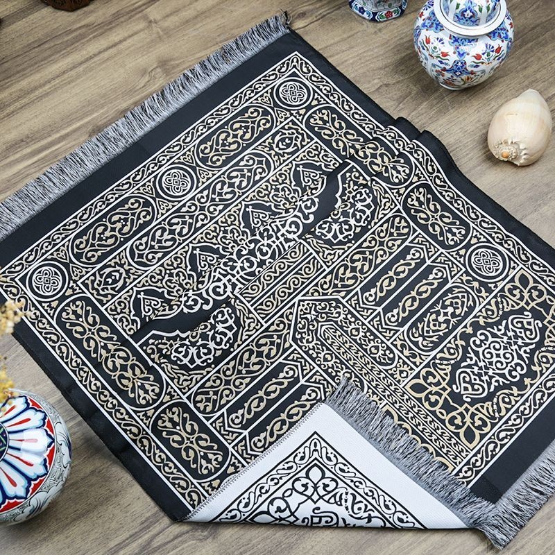 Hediyelik İnce Kabe Kapısı Desenli Seccade 70x117 cm - 250 gr