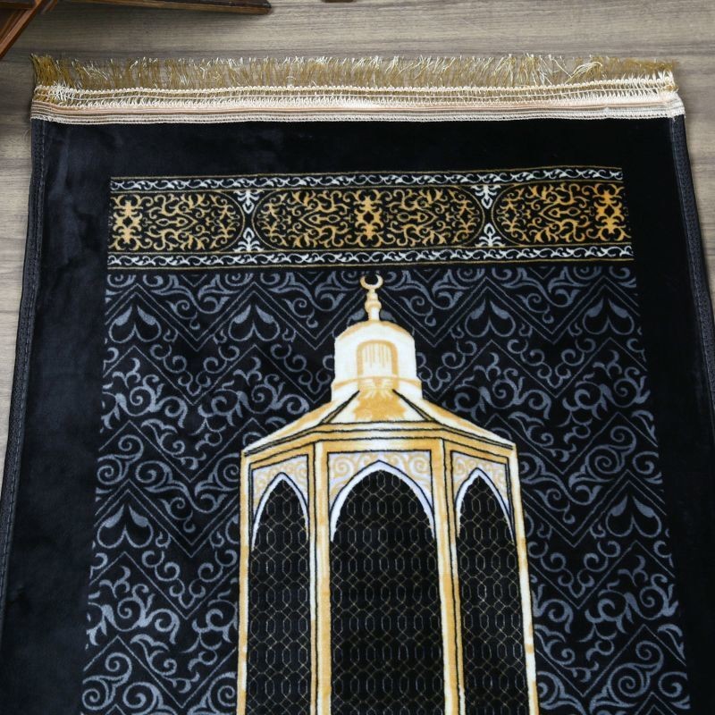 Kadife Peluş Seccade Makamı İbrahim Motif 78x135 cm 1340 gr