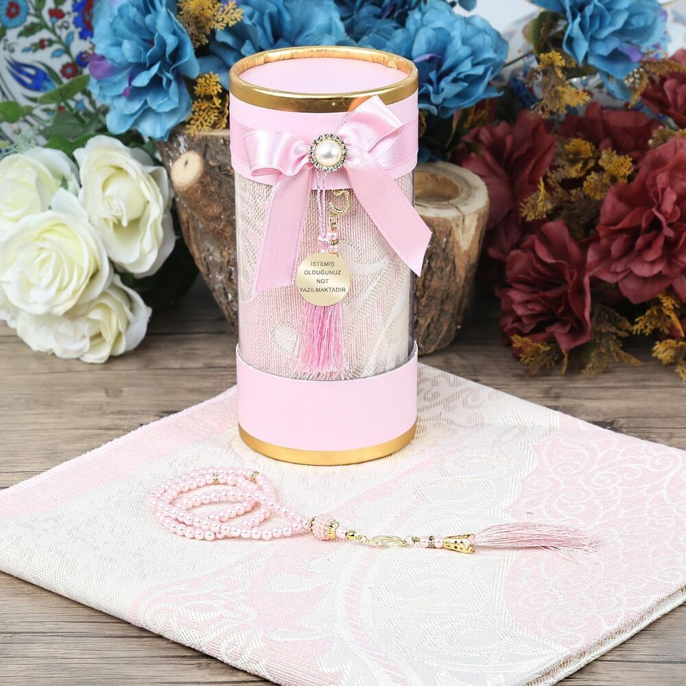 İsme Özel Anneler Günü Hediyesi Silindir Asetat Kutu (18×10), Seccade, İnci Tesbihli Set-Pembe