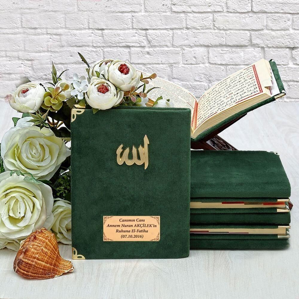 Hediyelik Kadife Kaplı Yasin Kitabı, Seccade, Kokulu Tesbih, Asetat Kutulu (26×23) Paket Yeşil