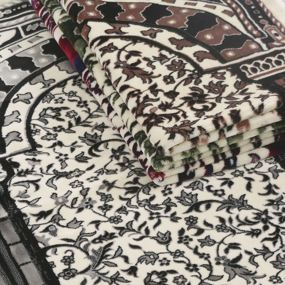 Medine Halı Tipi Kalın Yumuşak Kadife Çeyizlik Seccade Elegant -Kahverengi (71*123 cm 1040 gr)