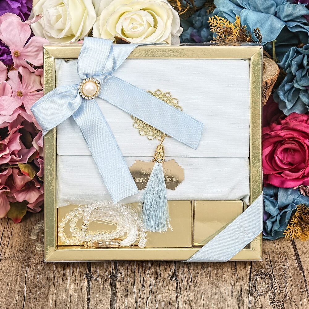 Hediyelik Şantuk Kese Yasin, Madlen Çikolata, Kristal Tesbihli Gold Kutulu Set Bebek Mavisi