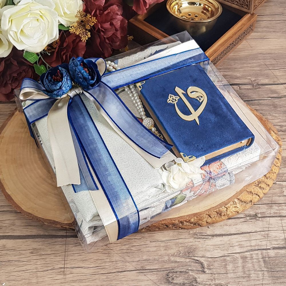 Hediyelik Seccade, Kadife Kur'an-ı Kerim, İnci Tesbih, Şal, Süslemeli Asetat Kutulu (26×23) Set