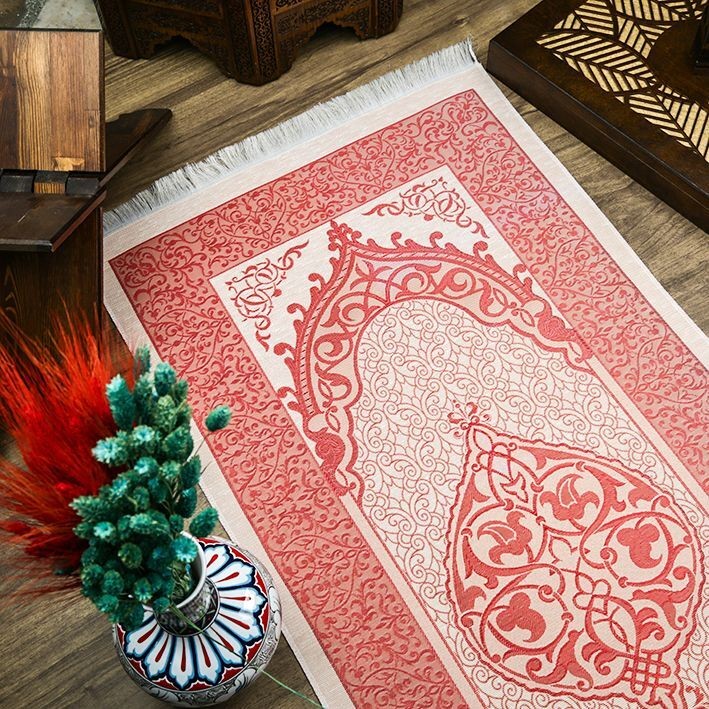 Hediyelik İpek Nur Tafta Seccade Kırmızı 68x110 cm - 200 gr