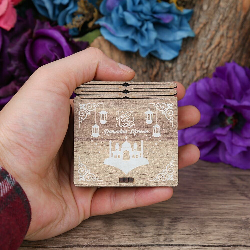 Cami ve Kandil Mini Ahşap Kutu & Mini Kur'an-ı Kerim Kırmızı (8x7cm)