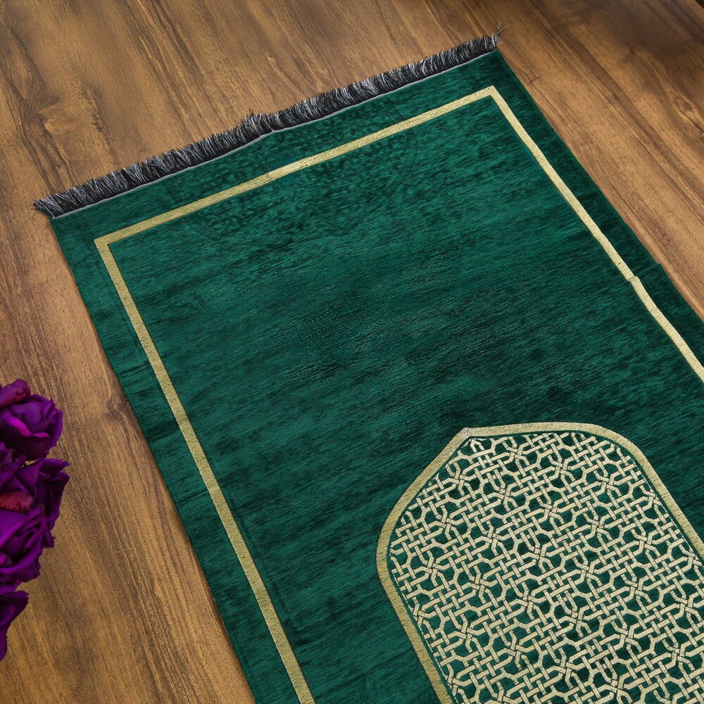 Selçuklu Desenli Lüks Şönil Seccade - Yeşil ( 120 x 66 cm ) 520 gr