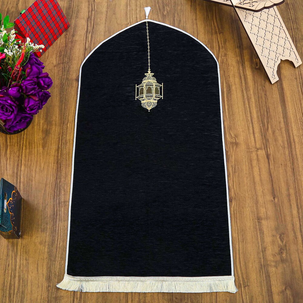 Mahya Desenli Lüks Astarlı Biyeli Şönil Seccade Siyah (66X125cm) 565 gr