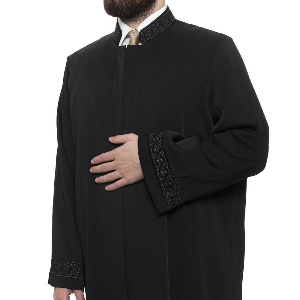 Uhud İmam Cübbesi Siyah Yaka ve Kol Nakışlı Model