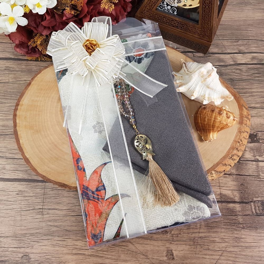 Hediyelik Seccade, Şal, Kristal Tesbih, Süslemeli Asetat Kutulu (30×18) Paket
