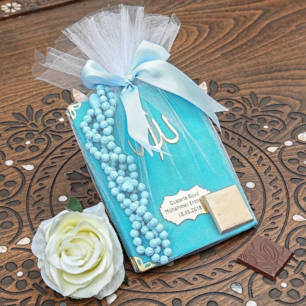 Kadife Yasin Kitabı (Çanta Boy), Kokulu Tesbih, Madlen Çikolata, Tülle Süslenmiş Mevlüt Paketi-Mavi
