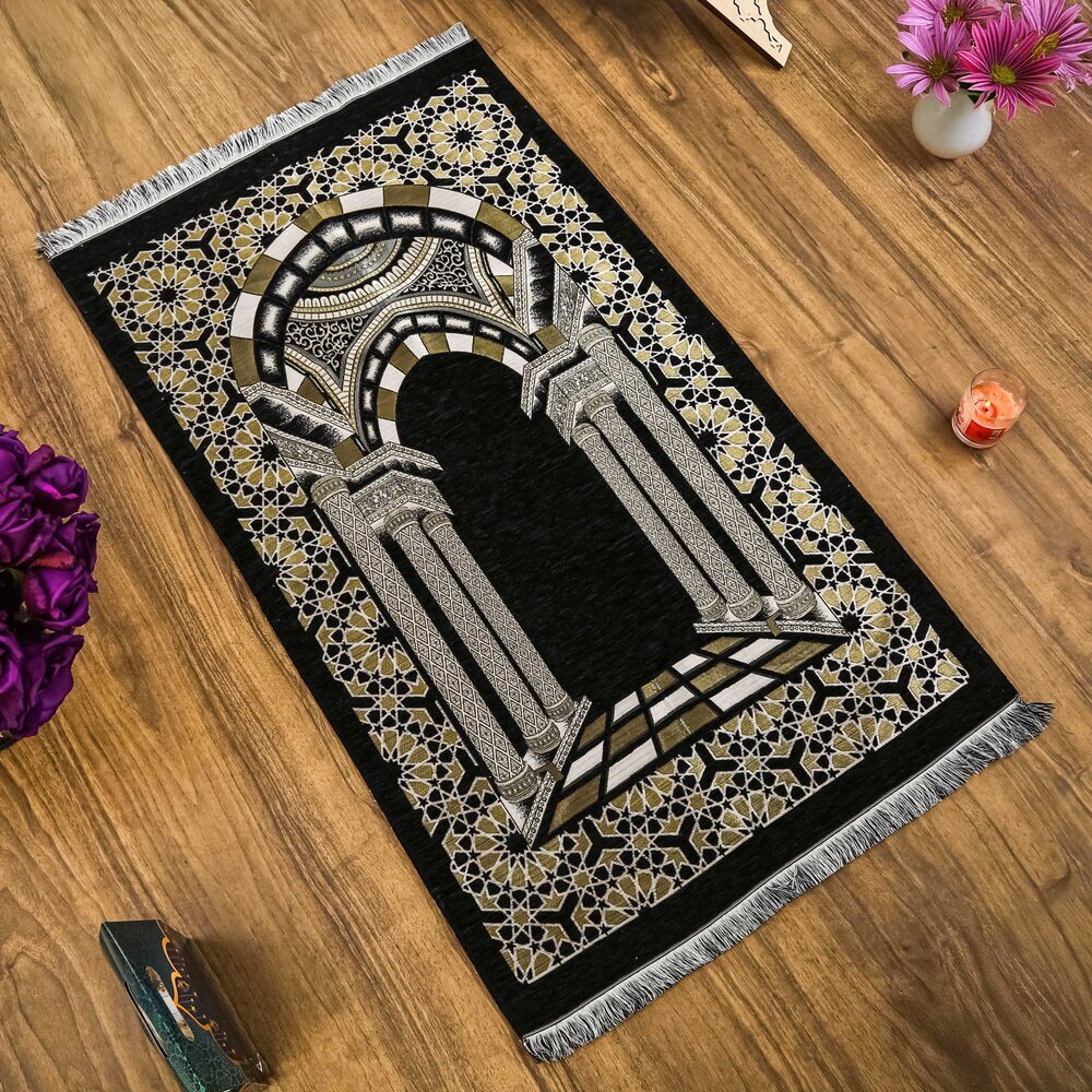 Medine Lüks Şönil Seccade - Siyah ( 116 x 66 cm ) 465 gr