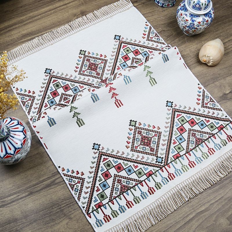 Hediyelik Geleneksel Motifli Seccade Beyaz