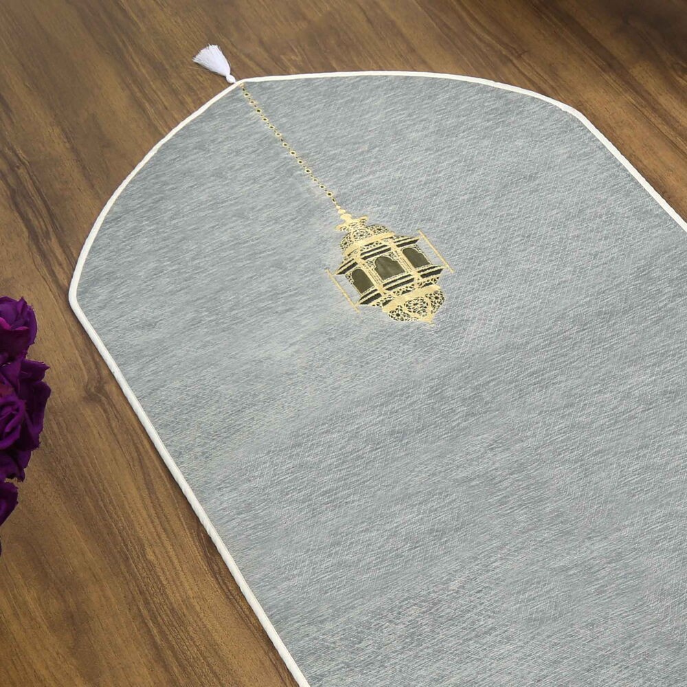 Mahya Desenli Lüks Astarlı Biyeli Şönil Seccade İsimli Gri (66X125cm) 565 gr