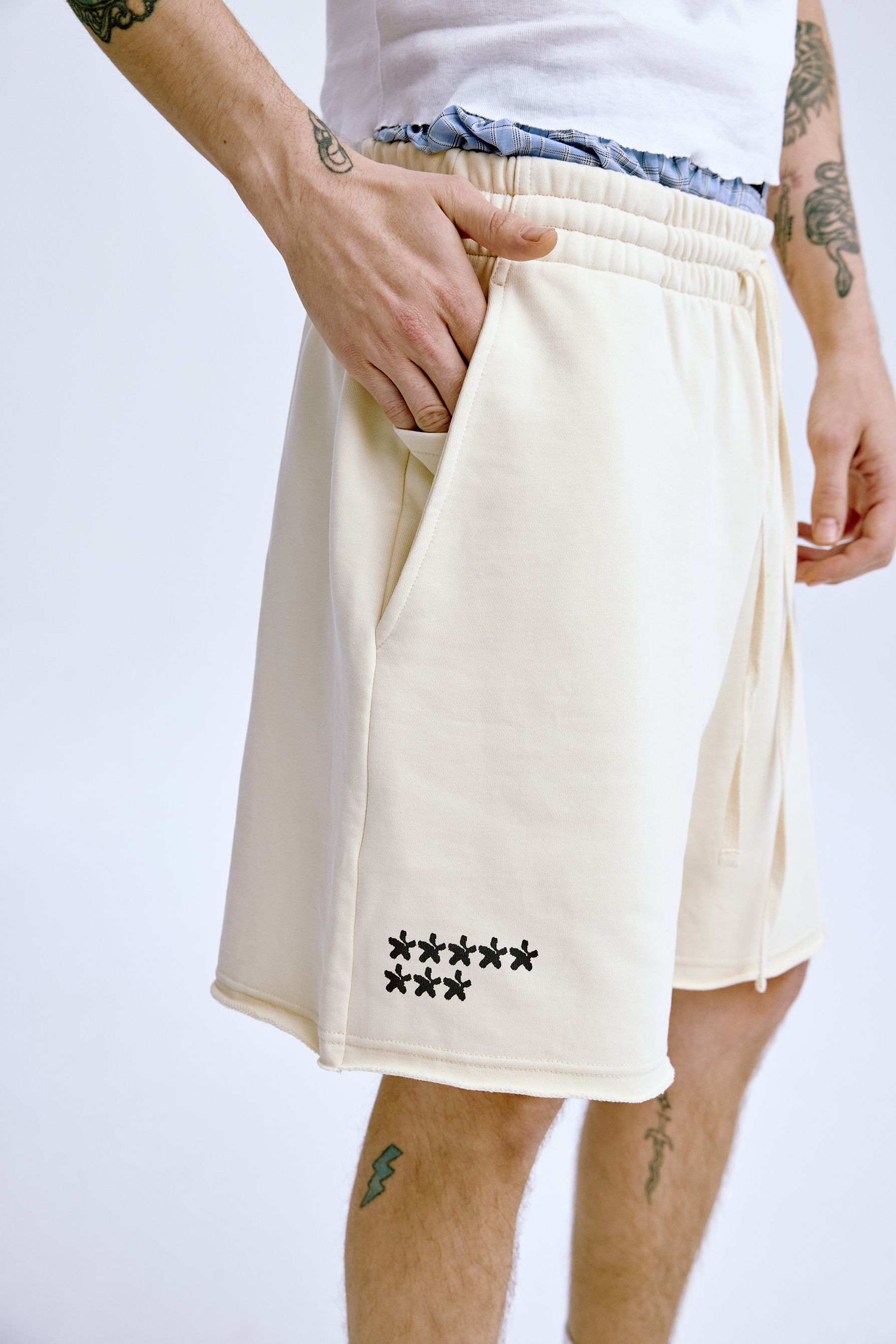 Basic Asterisk Short 'Cream'