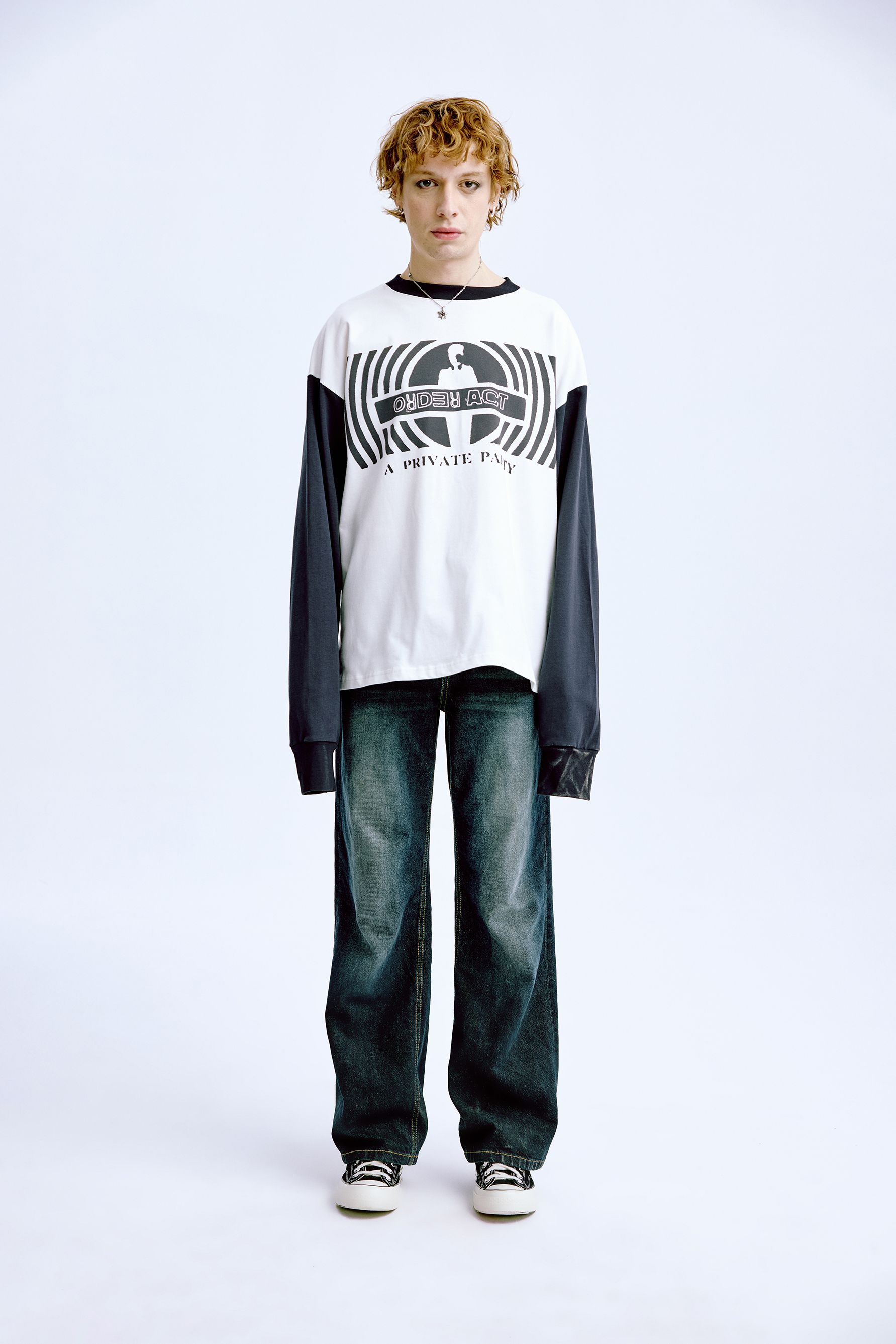 Private Party Long Sleeve T-shirt 'Weiß'