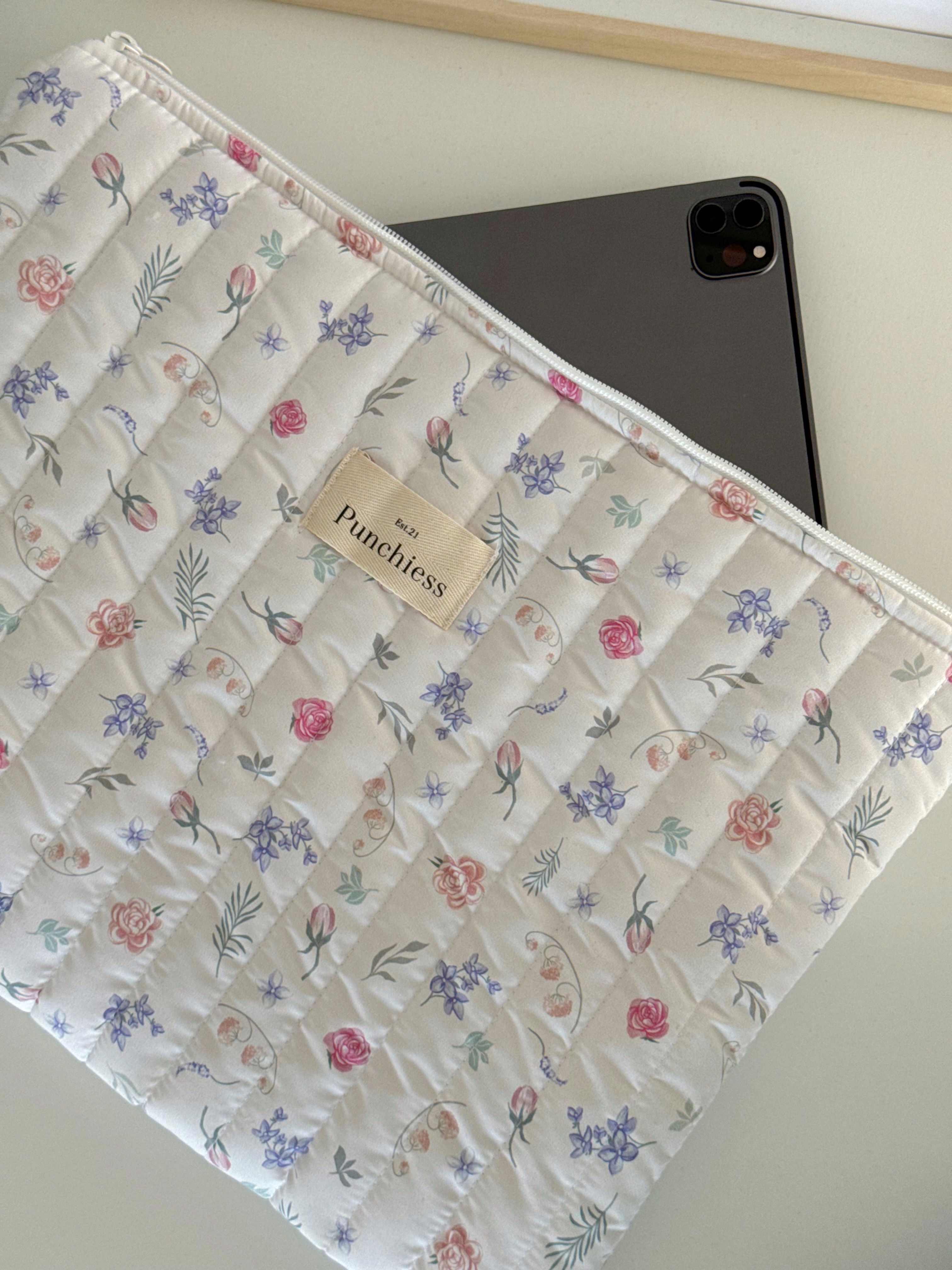 Roses Laptop Sleeve