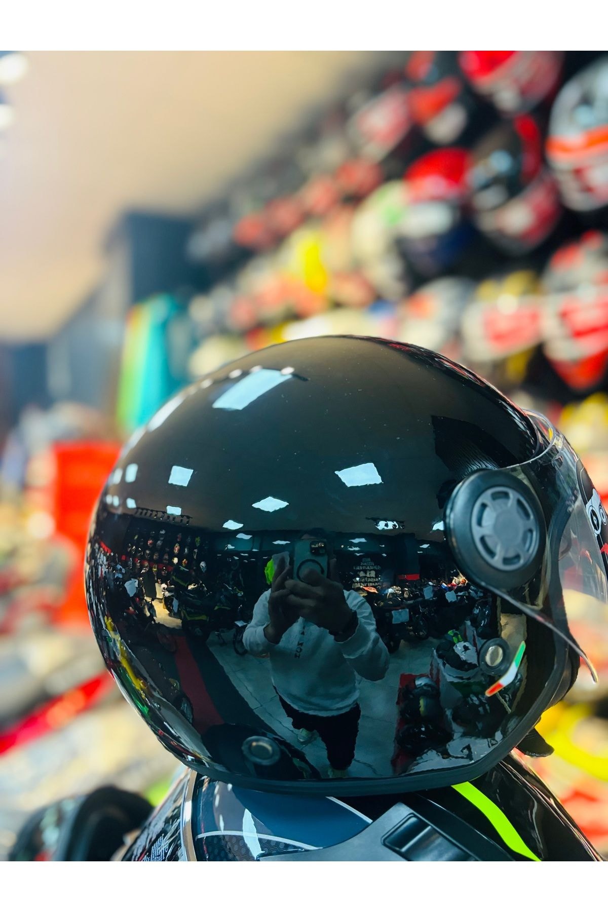 612  BLACK YARIM AÇIK GÜNEŞ VİZÖRLÜ MOTOSİKLET KASKI (SİYAH)
