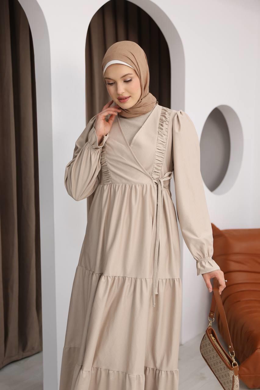 LF5016 Kruvaze Detaylı Kadife Uzun Elbise – Zarif ve Feminen Stil - Bej