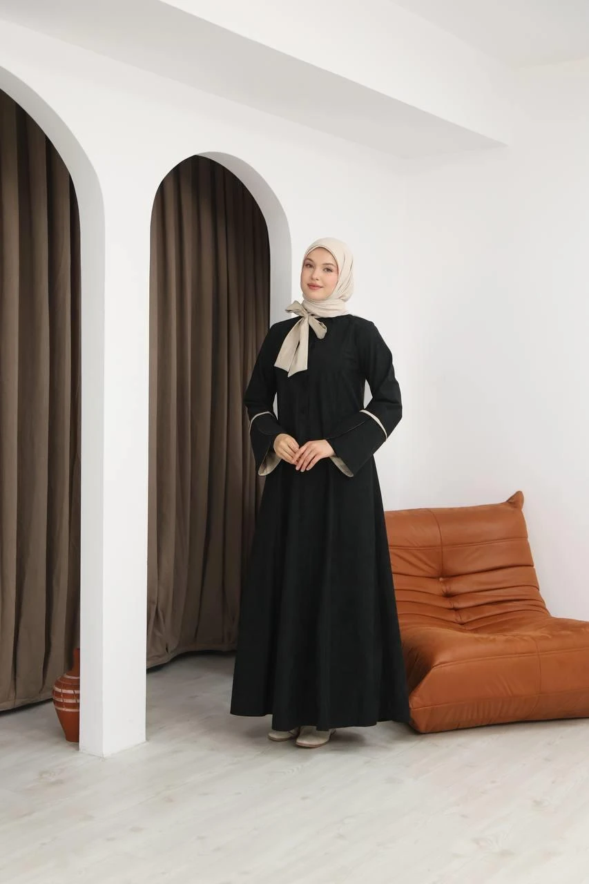 LF5028 Cepli ve Düğmeli Star Süet Elbise – Zarafet ve Konforu Bir Arada Sunan Tasarım