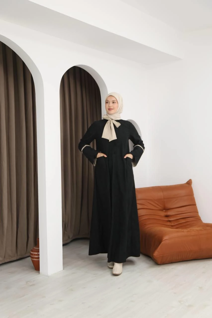 LF5028 Cepli ve Düğmeli Star Süet Elbise – Zarafet ve Konforu Bir Arada Sunan Tasarım