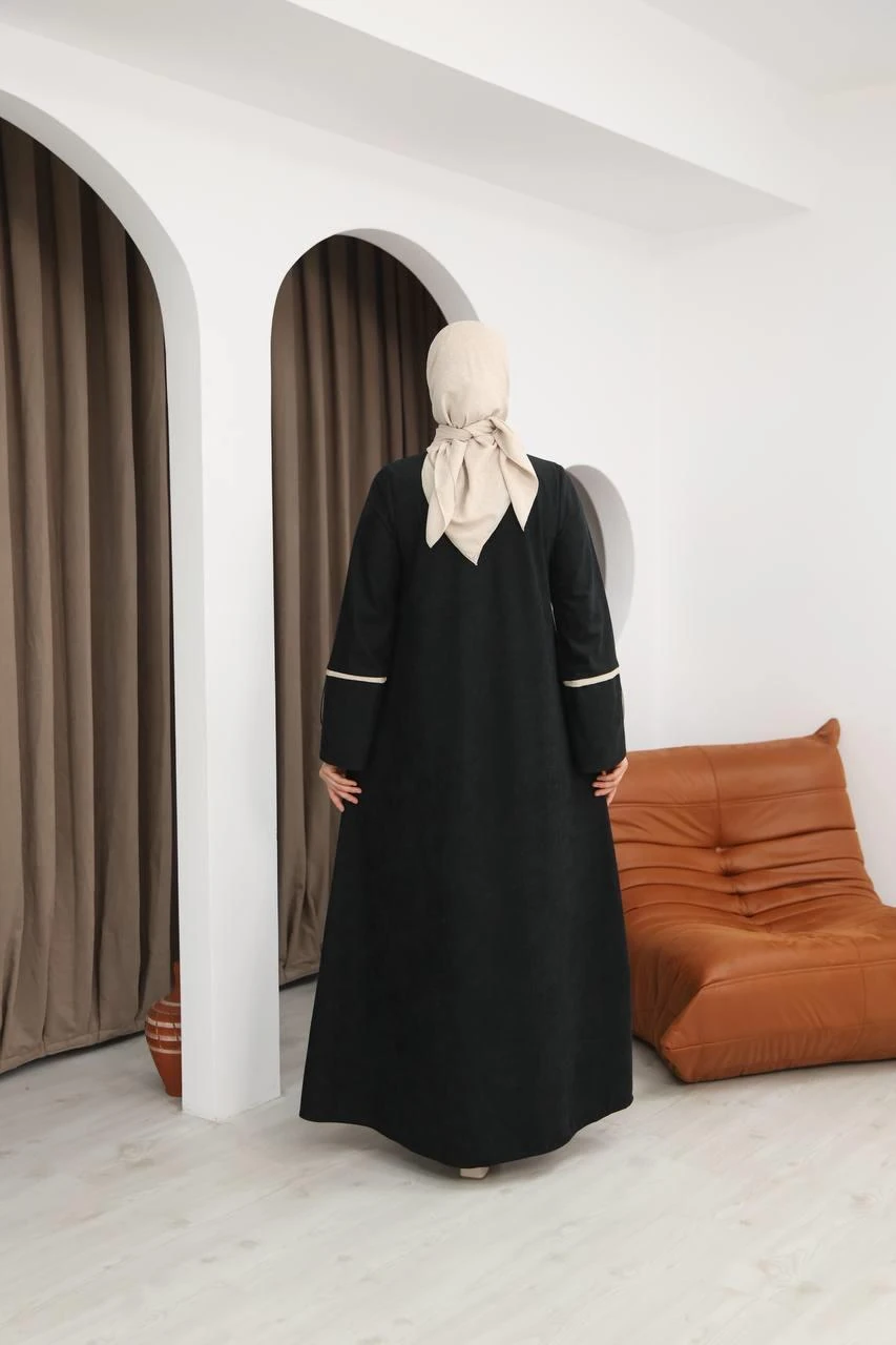 LF5028 Cepli ve Düğmeli Star Süet Elbise – Zarafet ve Konforu Bir Arada Sunan Tasarım